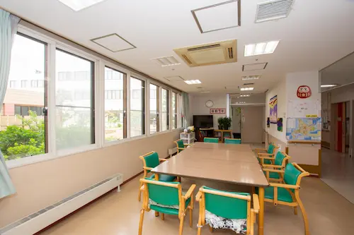 札幌のもの忘れ外来なら札幌立花病院。札幌市手稲区にある長期療養型施設です。慢性期や高齢、老人の患者さんにも安心して過ごせる環境を提供しています。